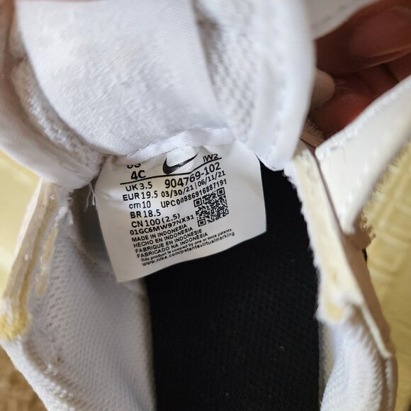 Nike Cortez Baby Sneakers - Size 4C - Picture 7 of 7